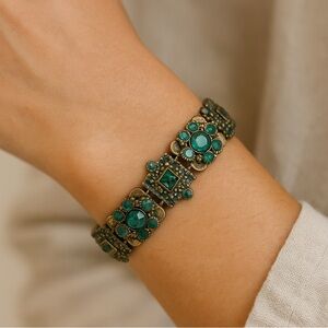 Emerald-Green Rhinestone Stretch Link Bracelet – Antiqued Sold As-Is/ For Repair